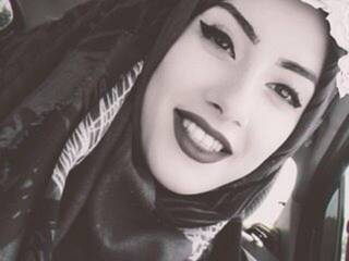 Chat vidéo érotique SahaDaian