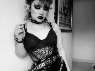 Chat vidéo érotique saiko-1