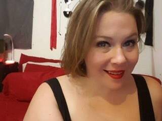 Chat vidéo érotique SandraDee69