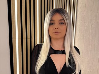 Chat vidéo érotique SarahAnn_Official