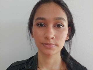 Chat vidéo érotique saralione