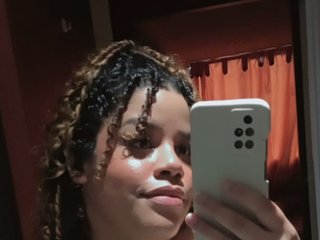 Chat vidéo érotique saramorales1