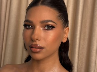 Chat vidéo érotique Sashaluvv