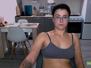 Chat vidéo érotique Sashanotfound