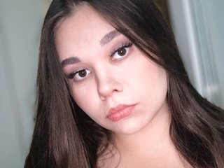 Chat vidéo érotique SashaShowb