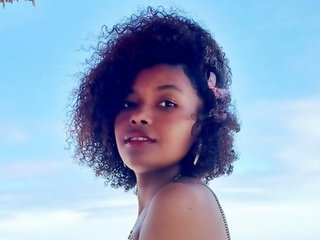 Chat vidéo érotique SelenaJoya