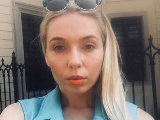 Chat vidéo érotique SexyFoxy555