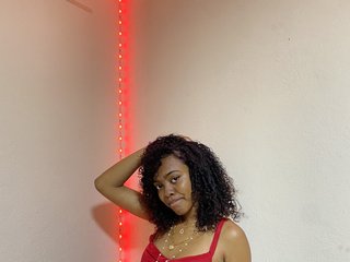 Chat vidéo érotique SexyFrenchDoll