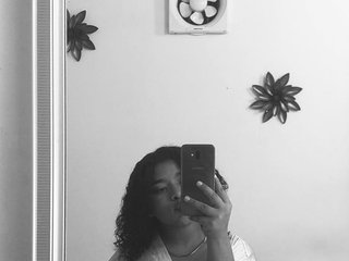 Chat vidéo érotique sharick18