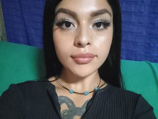 Chat vidéo érotique Sharlote-Williams