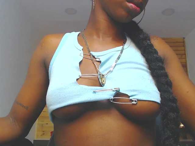 Captures d'écran de diffusion ShaylaSexx