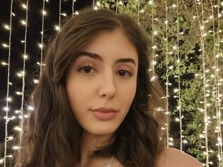 Chat vidéo érotique ShyCollegeBB