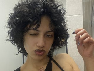 Chat vidéo érotique Shyypussyxx