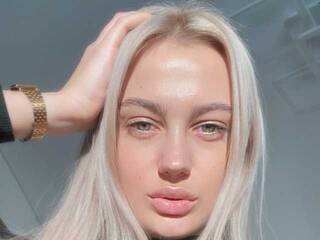 Chat vidéo érotique SimaMonti