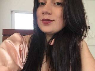 Chat vidéo érotique SimonaBristol