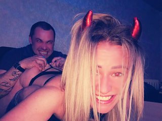 Chat vidéo érotique Sladkie-2