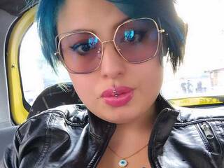 Chat vidéo érotique slave-rubi