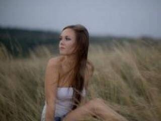 Chat vidéo érotique slimlolka