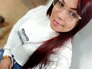 Chat vidéo érotique Slutty-stepmom