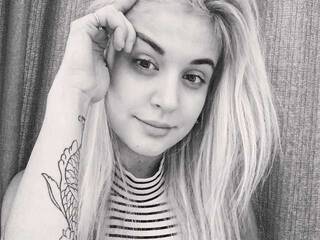 Chat vidéo érotique SmallCat4