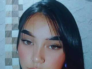 Chat vidéo érotique Sophiee-22