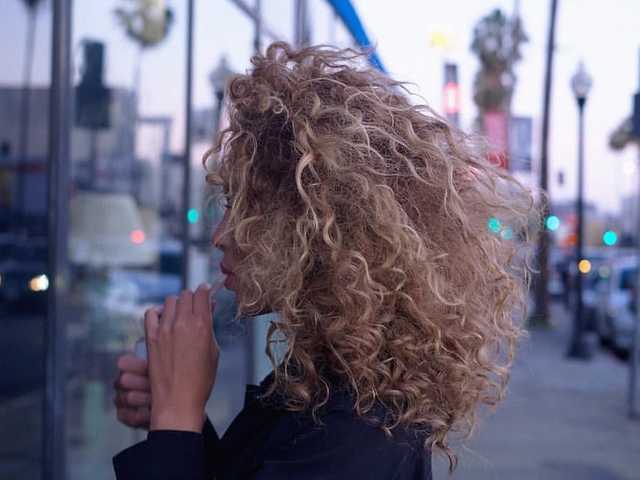 Photo de profil stacy-curly