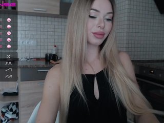 Photos StellaRei Hi EVERYONE! WAIT PLZ, STREAM WILL LOAD! Invite privates, groups from 2 people! LOVENSE works from your tips! 133 FAV *** tits 878