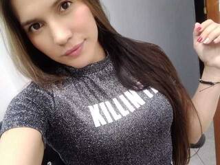 Chat vidéo érotique Summerblake