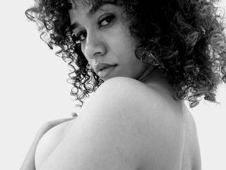 Chat vidéo érotique Sussana-22