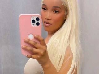 Chat vidéo érotique Sweetheartcocomwllow