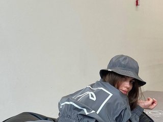 Chat vidéo érotique SweetKittyX