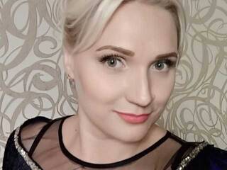 Chat vidéo érotique SweetRedDeva