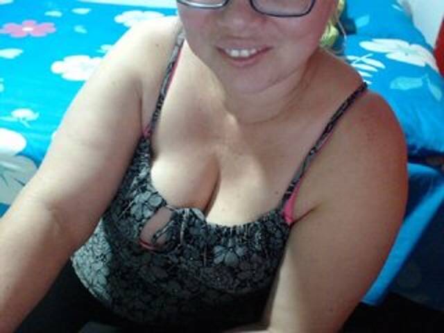 Captures d'écran de diffusion SwetValentina