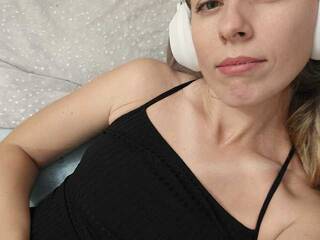 Chat vidéo érotique Taiga-vvolna