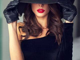 Chat vidéo érotique TattyAnal