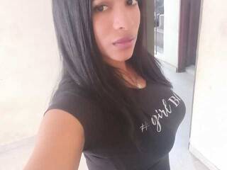 Chat vidéo érotique TenishaWunder