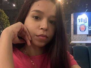 Chat vidéo érotique Tenshi000