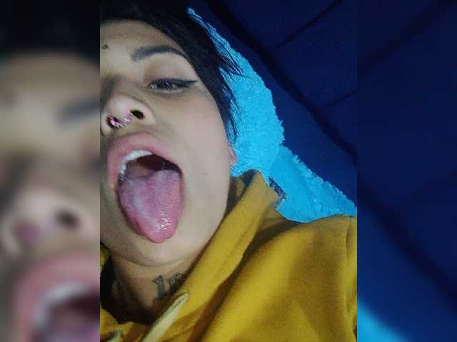 Photos terezza1 hey welcome to my room!!#latina#teen#tattos#pretty#sexy#deep Throat#gaga#teen#sloppy#llong glove naked!!! finguer in pussy cum