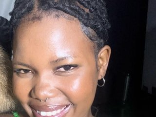 Chat vidéo érotique Tessa1204XXX