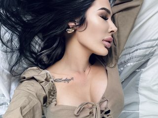 Chat vidéo érotique TheLittleGina