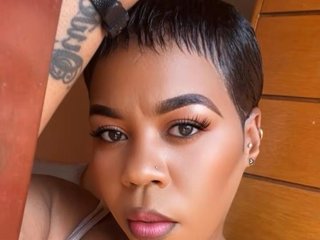 Chat vidéo érotique THICKBUNNYCHICKxx