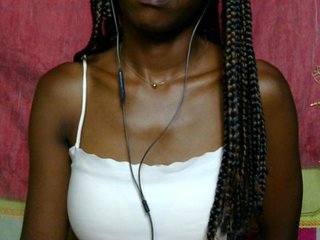 Chat vidéo érotique Tinah24