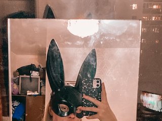 Chat vidéo érotique Tinulka-11