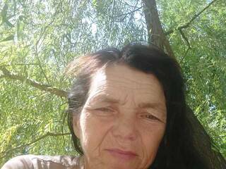 Chat vidéo érotique TouchMeNowww