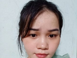 Chat vidéo érotique Trinhtrinh