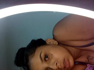 Chat vidéo érotique Twolatinshott