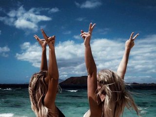 Chat vidéo érotique twosexyandhotgirls