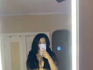 Chat vidéo érotique UrinternetMJ