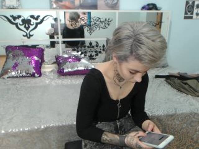 Captures d'écran de diffusion VanessaKross