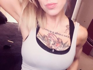 Chat vidéo érotique VeronicaRonnieTaylor